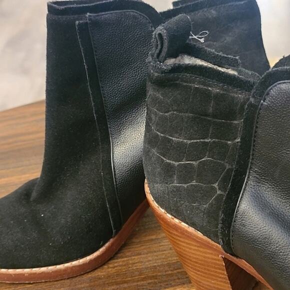 Matt Bernson Leather Ankle Boots Black Suede Wood Heel 7 Modern Classic - Picture 3 of 6